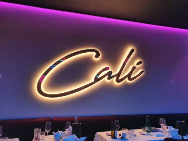 enseigne Cali